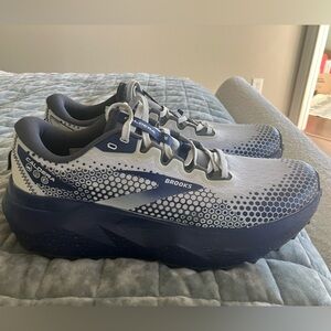 Brooks Trail shoes size 11 men’s new